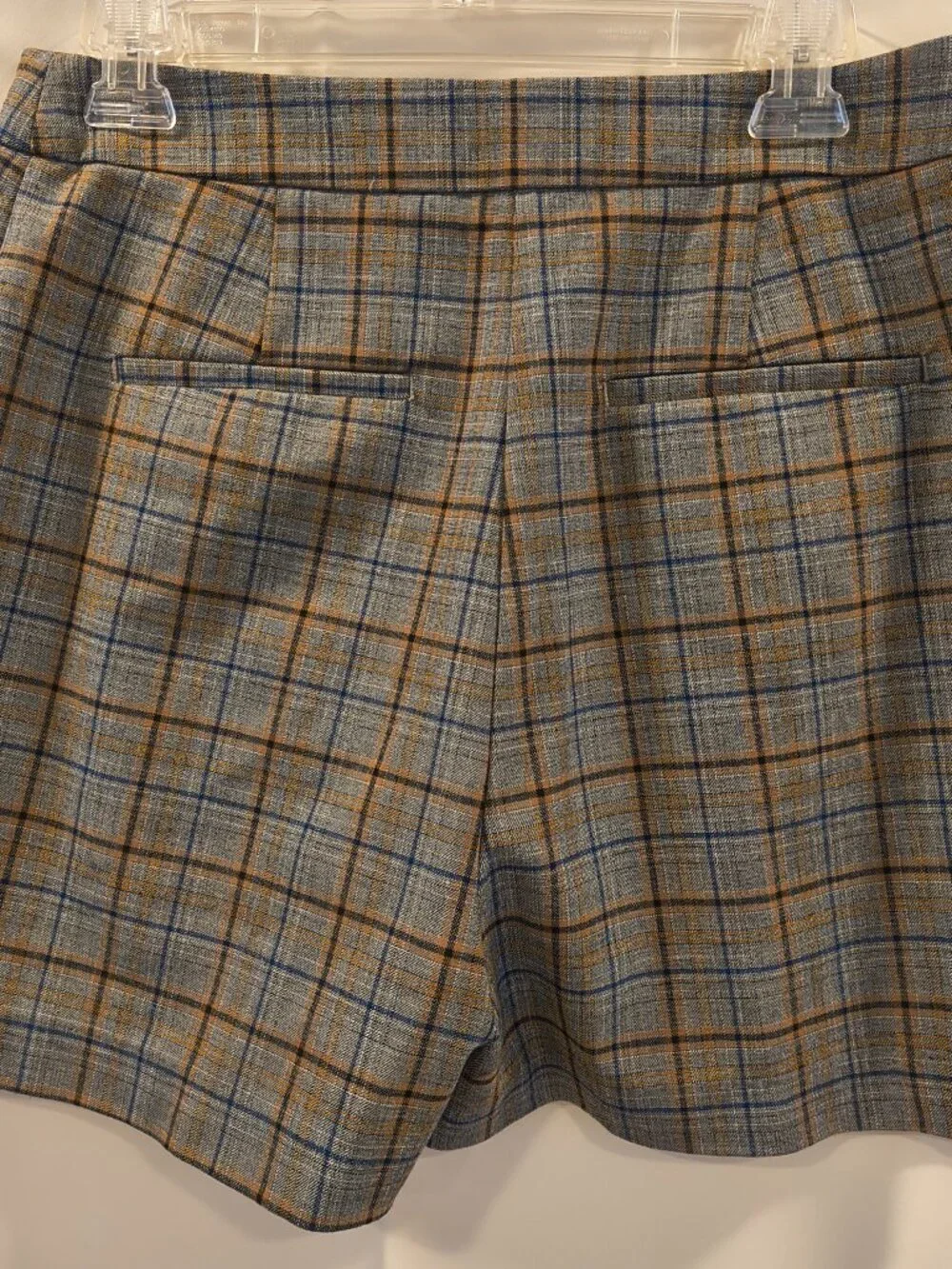 Rachel Zoe Plaid Pleated Shorts – Size 6